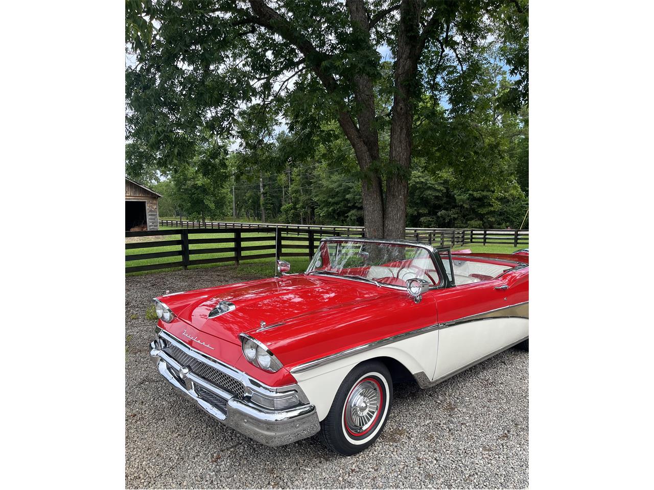 Ford-Fairlane-500-skyliner-1958-RedWhite-RedWhite-15