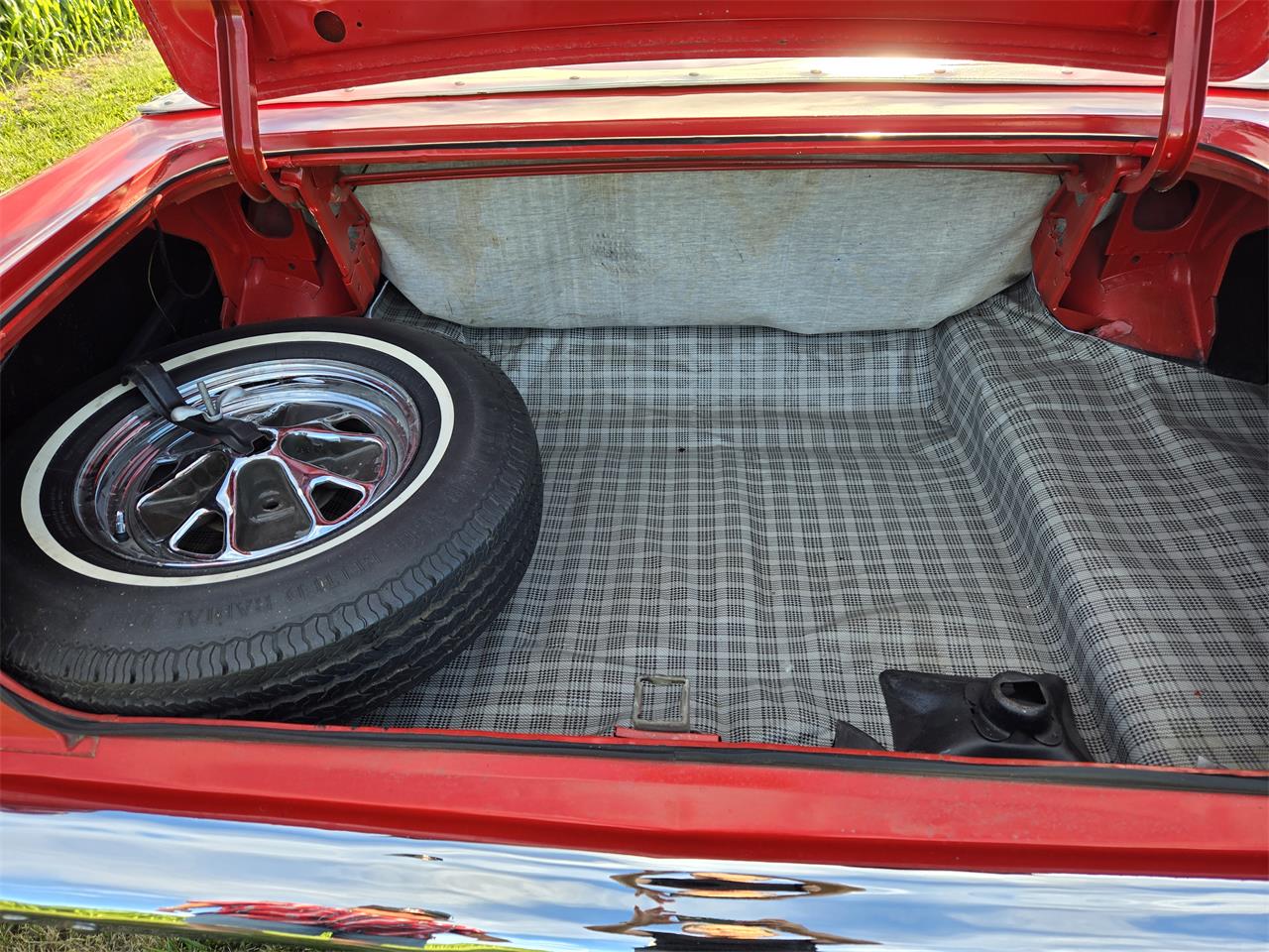 Ford-Fairlane-500-xl-1966-Red-White-13
