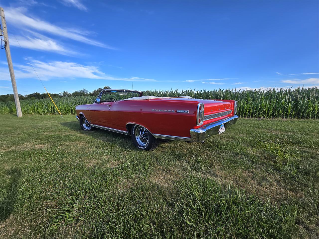 Ford-Fairlane-500-xl-1966-Red-White-2