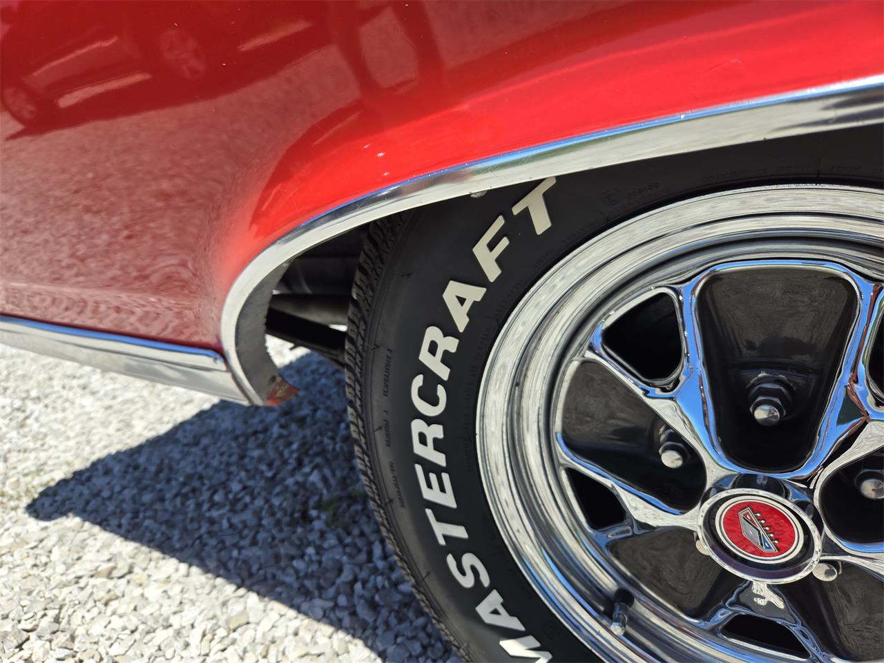 Ford-Fairlane-500-xl-1966-Red-White-24