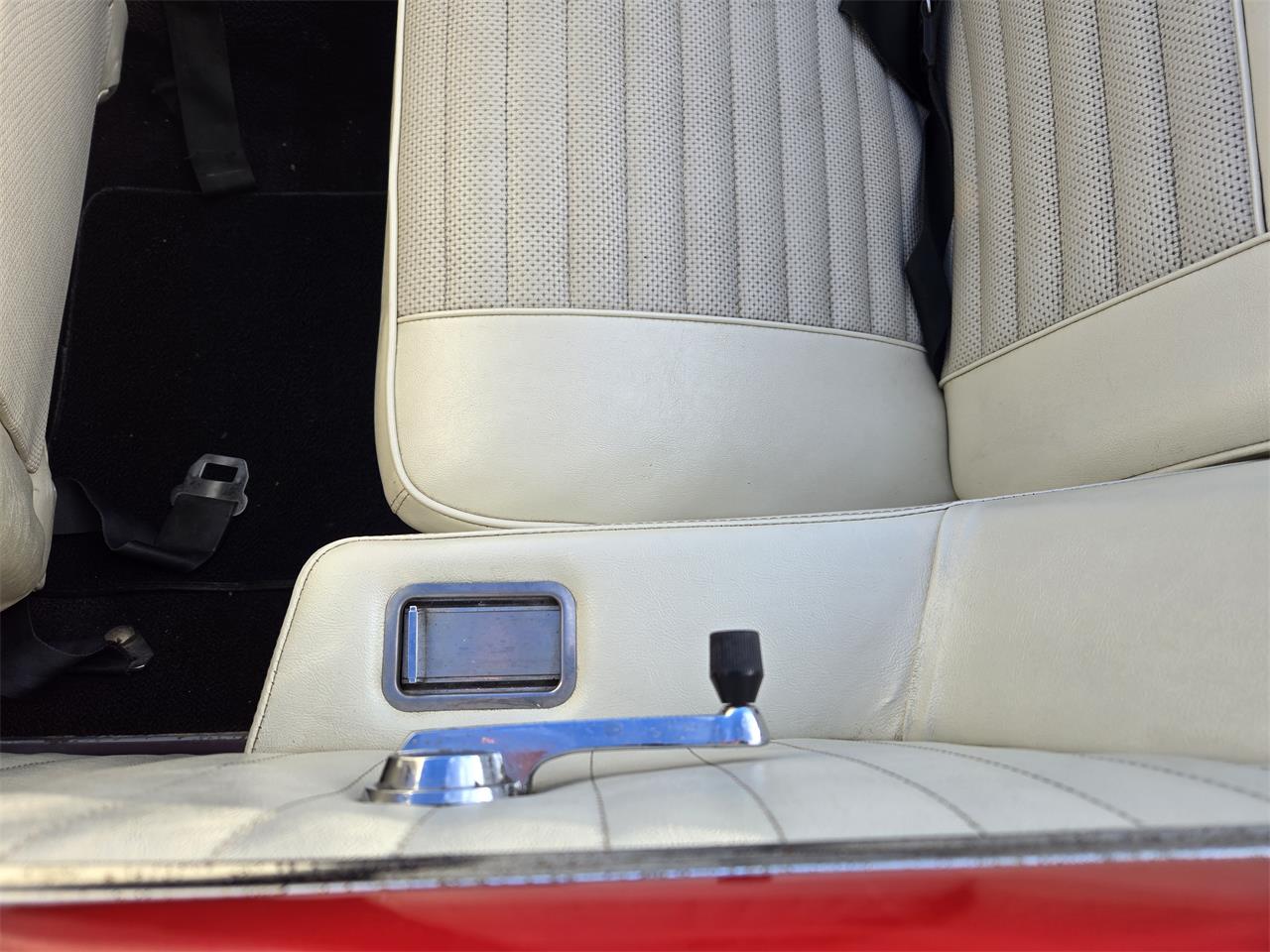 Ford-Fairlane-500-xl-1966-Red-White-26