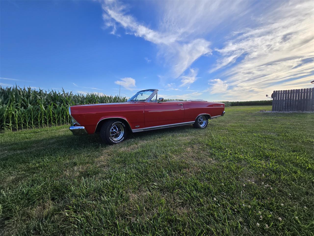 Ford-Fairlane-500-xl-1966-Red-White-3