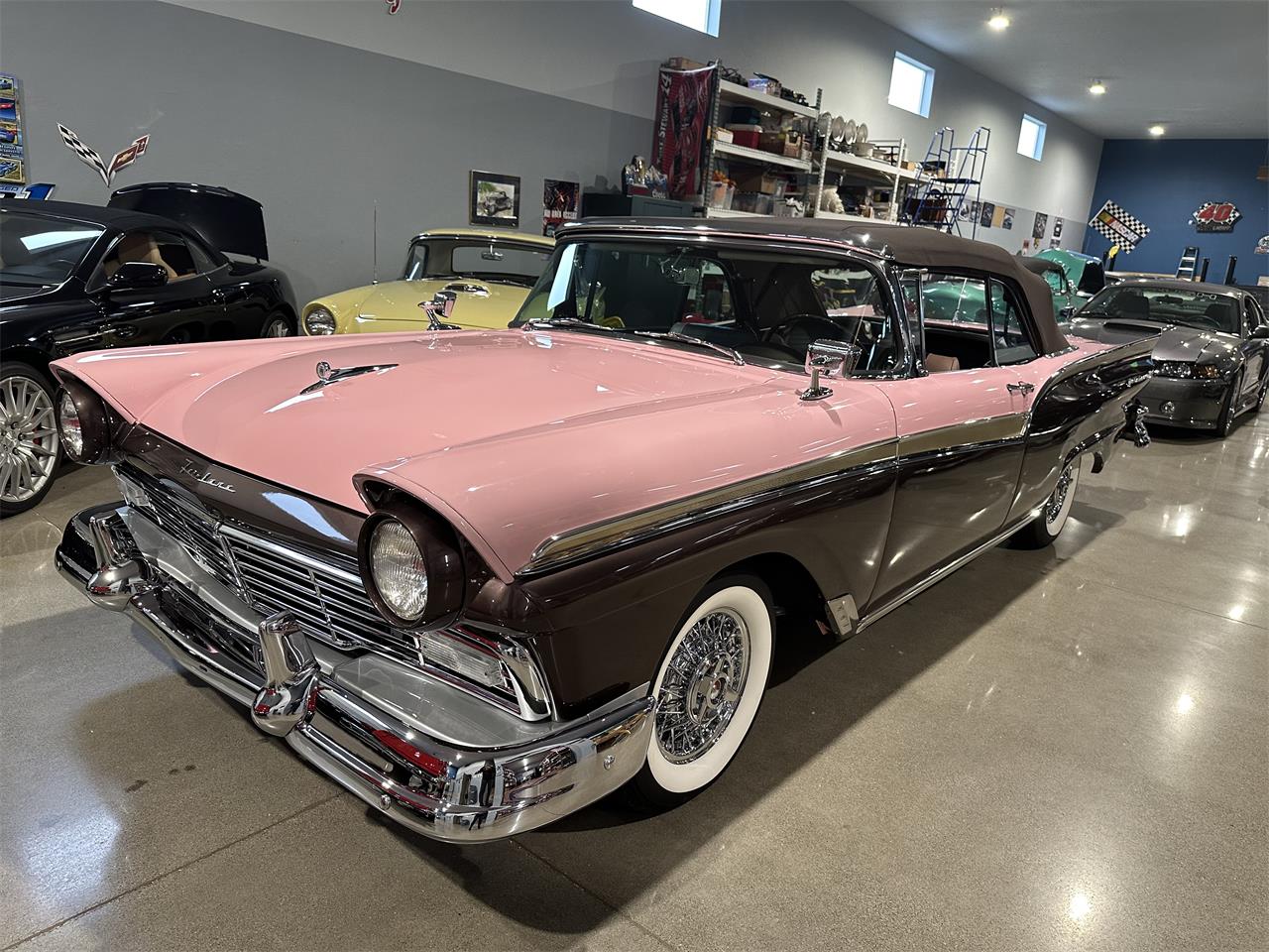 Ford-Fairlane-sunliner-1957-BrownPink-BrownPink-6