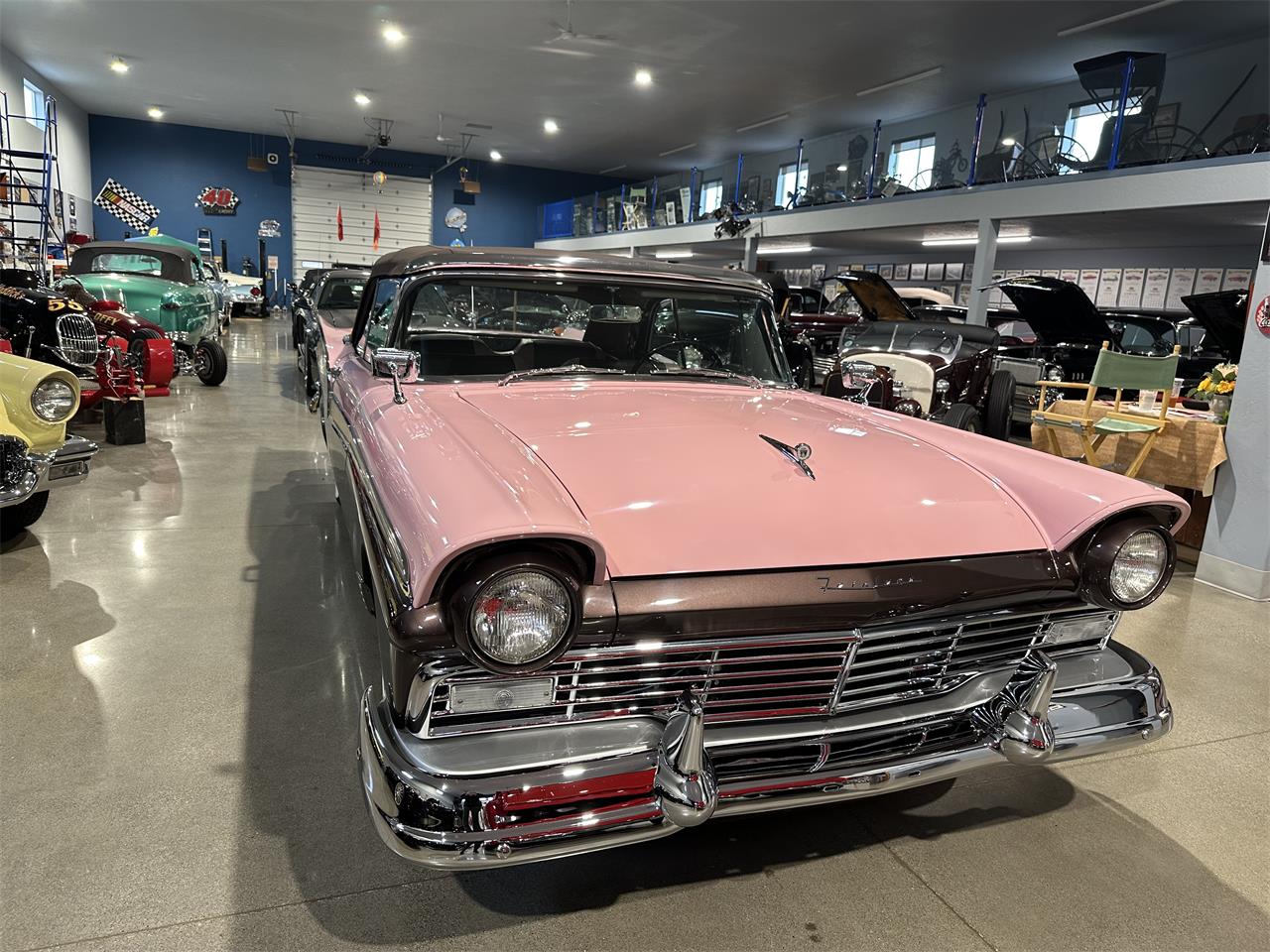 Ford-Fairlane-sunliner-1957-BrownPink-BrownPink-7