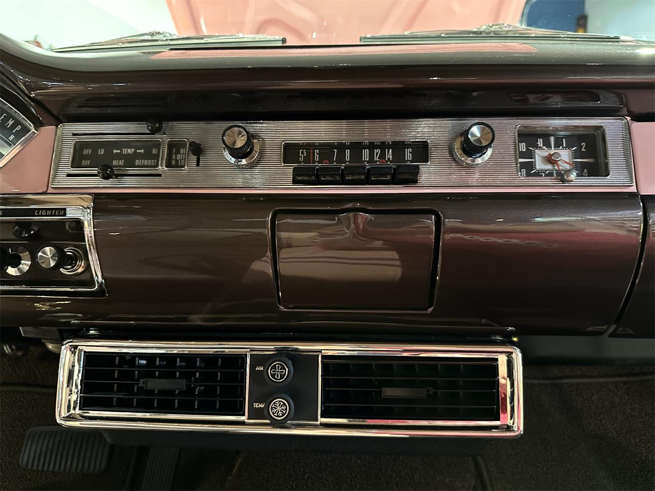 Ford-Fairlane-sunliner-1957-BrownPink-BrownPink