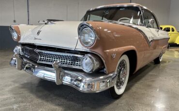 Ford-Fairlane-victoria-1955-CopperWhite-Bucksin-1