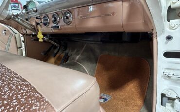 Ford-Fairlane-victoria-1955-CopperWhite-Bucksin-38