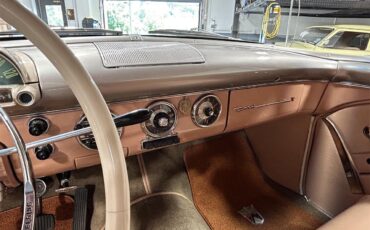 Ford-Fairlane-victoria-1955-CopperWhite-Bucksin-52