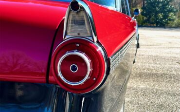 Ford-Fairlane-victoria-1956-Red-and-Black-Red-and-Black-3