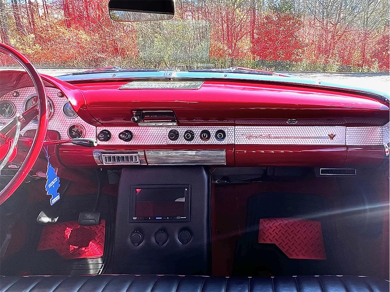Ford-Fairlane-victoria-1956-Red-and-Black-Red-and-Black-42