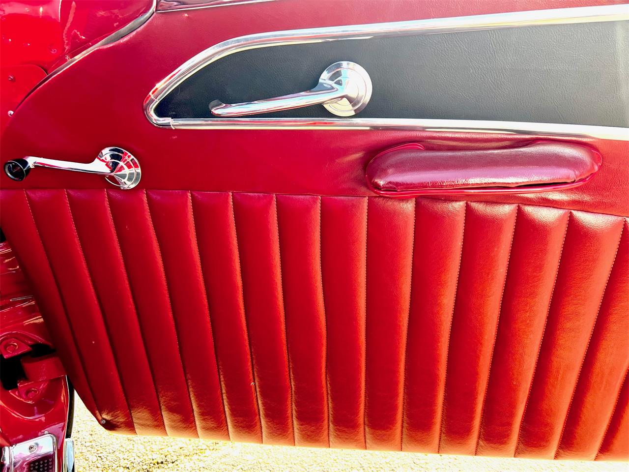Ford-Fairlane-victoria-1956-Red-and-Black-Red-and-Black-60