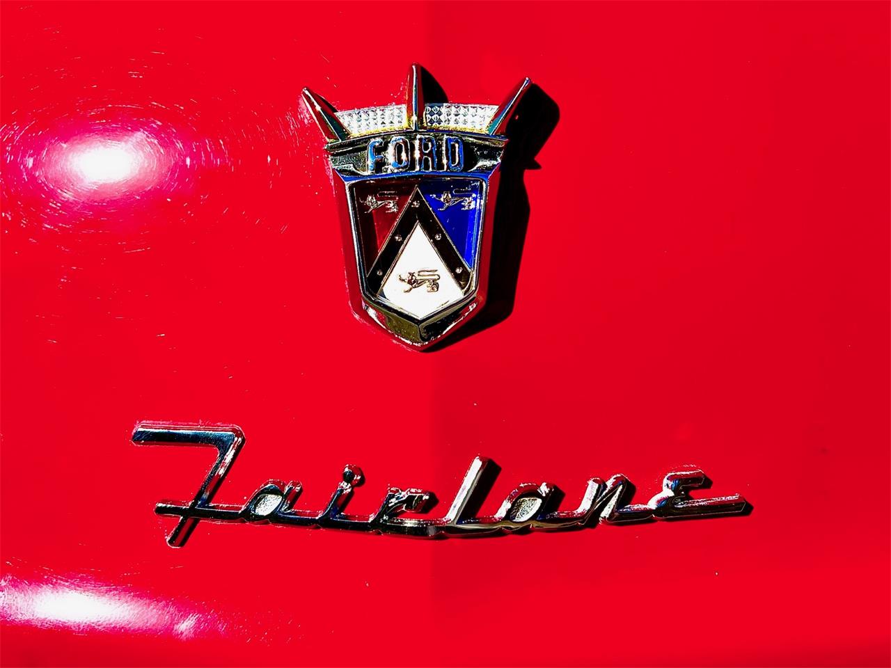 Ford-Fairlane-victoria-1956-Red-and-Black-Red-and-Black-72