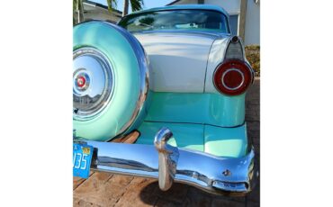 Ford-Fairlane-victoria-1956-Two-tone-Green-11