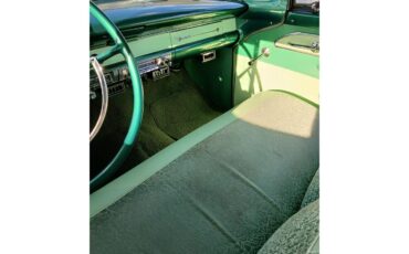 Ford-Fairlane-victoria-1956-Two-tone-Green-19