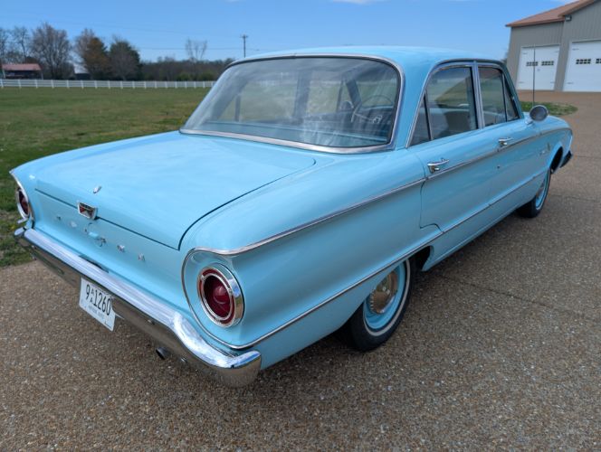 Ford-Falcon-1961-12