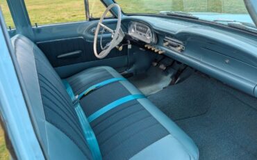 Ford-Falcon-1961-18