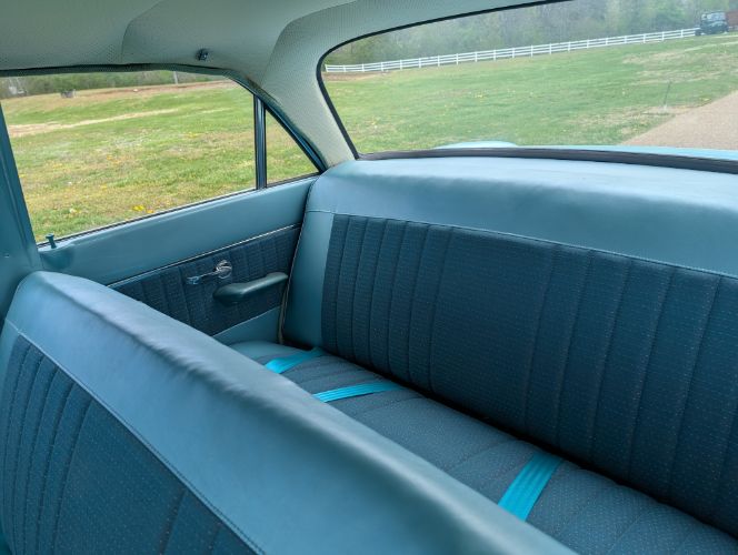 Ford-Falcon-1961-3