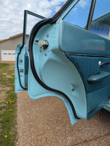 Ford-Falcon-1961-4