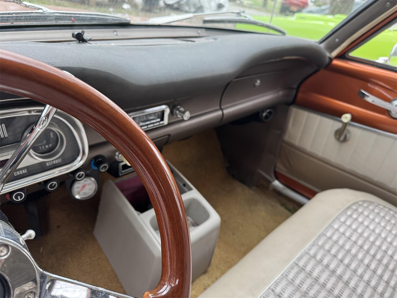 Ford-Falcon-1963-Gold-Tan-9