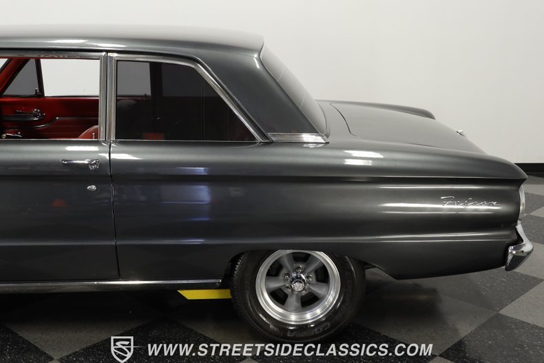 Ford-Falcon-1963-Gunmetal-Gray-Metall-Red-27