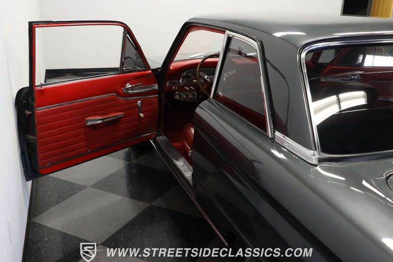 Ford-Falcon-1963-Gunmetal-Gray-Metall-Red-35