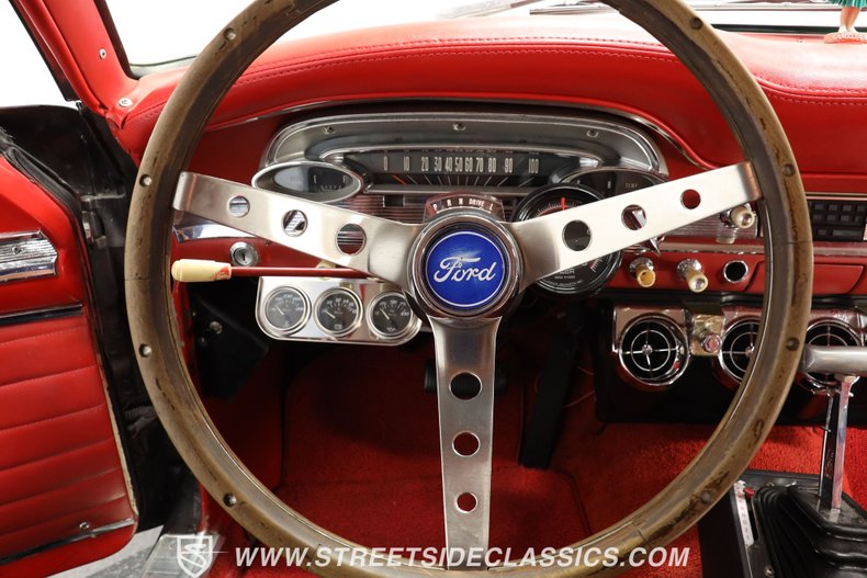 Ford-Falcon-1963-Gunmetal-Gray-Metall-Red-38
