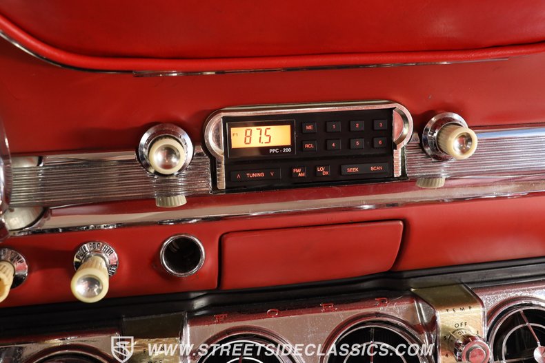 Ford-Falcon-1963-Gunmetal-Gray-Metall-Red-41