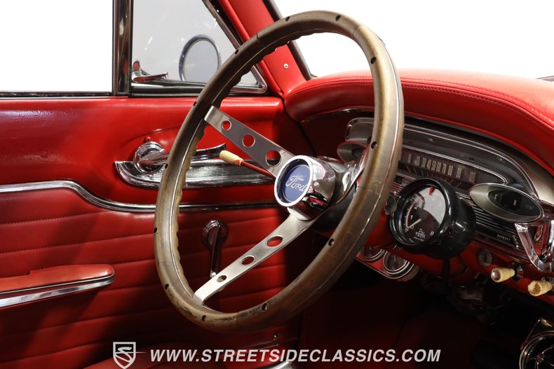 Ford-Falcon-1963-Gunmetal-Gray-Metall-Red-8