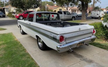 Ford-Falcon-1964-WhiteSilver-Black-4