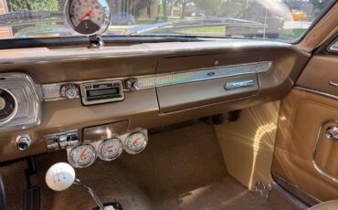 Ford-Falcon-1965-Sedan-30