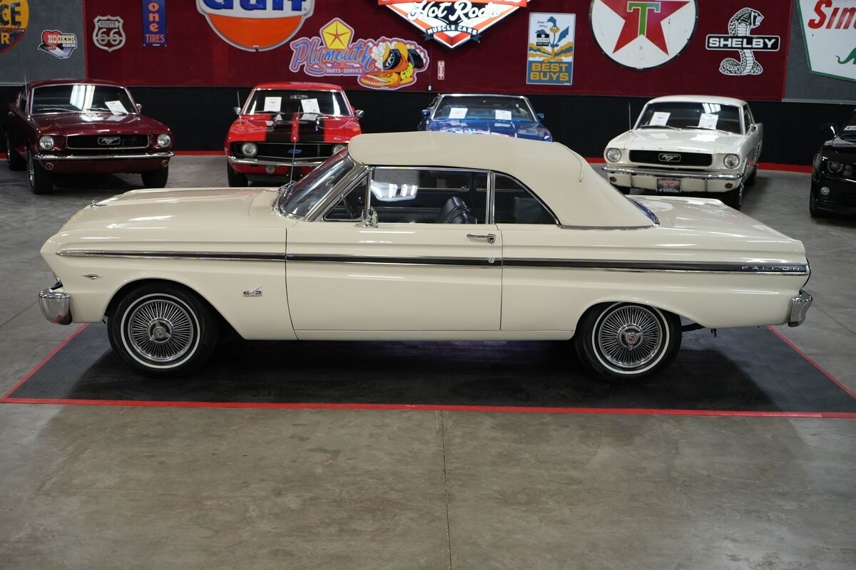 Ford-Falcon-Convertible-1965-Convertible-19