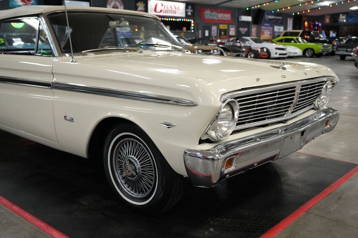 Ford-Falcon-Convertible-1965-Convertible-37