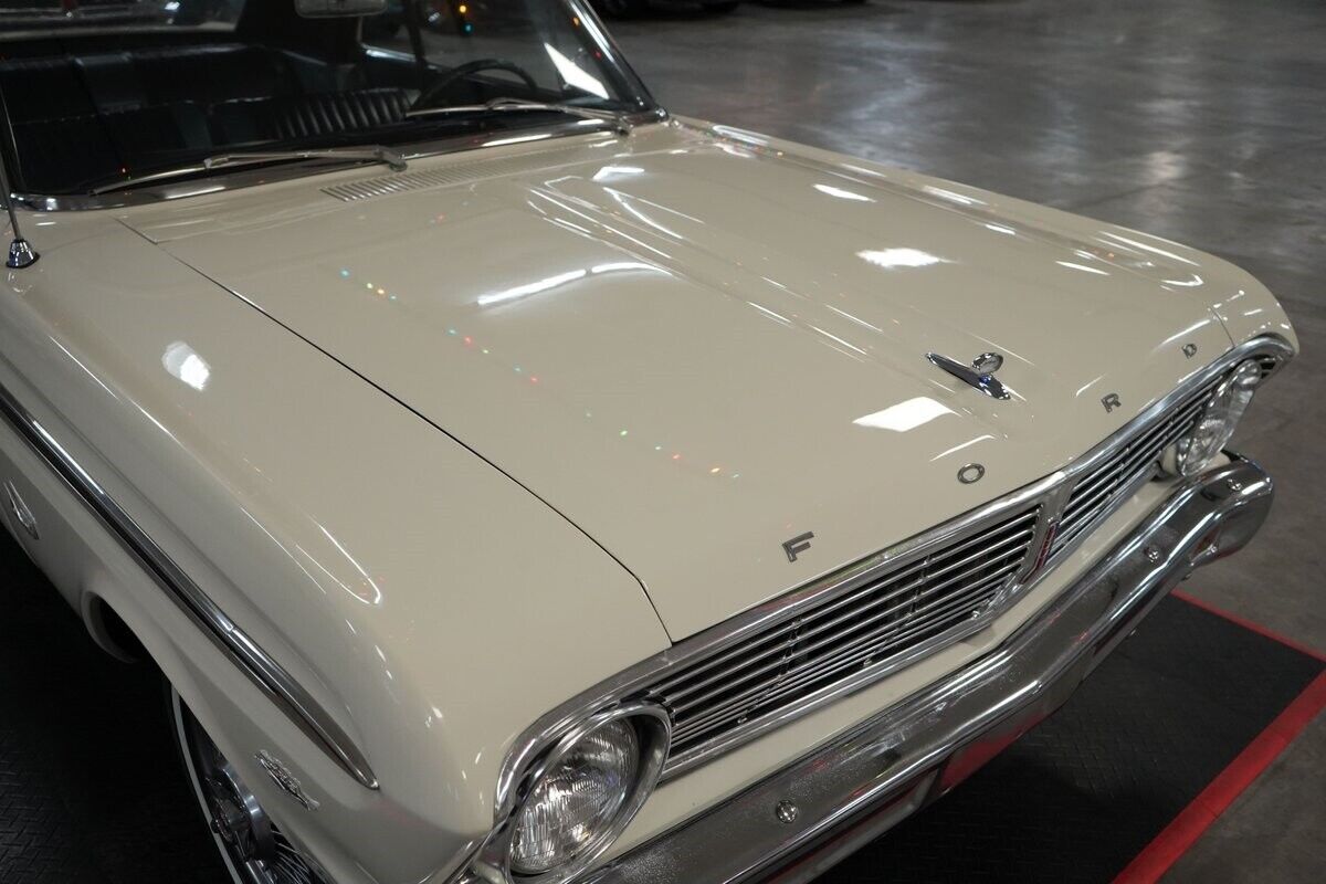 Ford-Falcon-Convertible-1965-Convertible-38