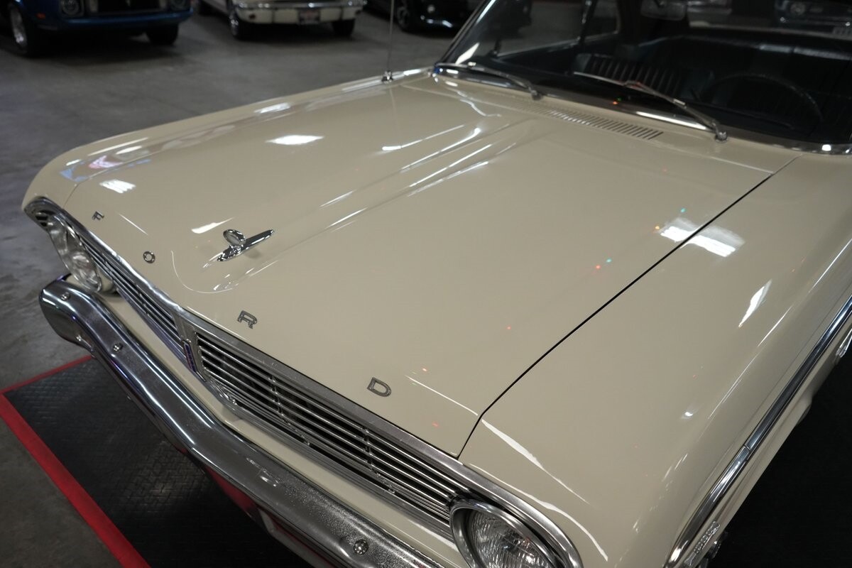 Ford-Falcon-Convertible-1965-Convertible-39