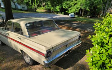 Ford-Falcon-futura-1965-Wimbledon-White-Red-12