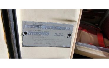Ford-Falcon-futura-1965-Wimbledon-White-Red-8