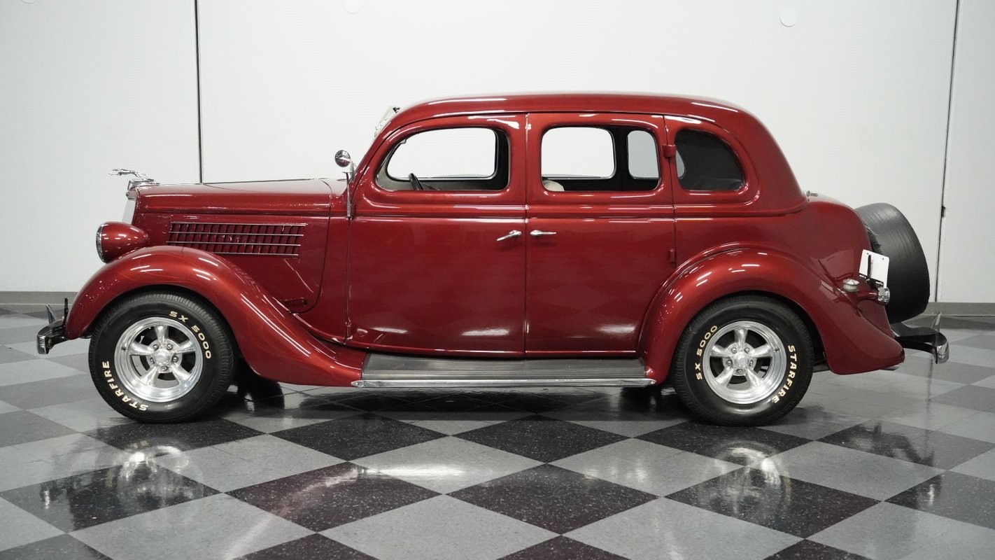 Ford-Fordor-1935-Sedan-2