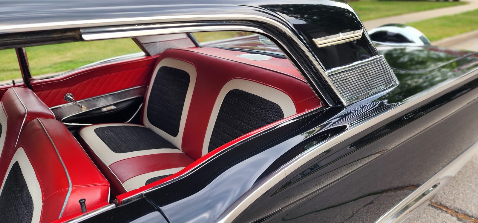 Ford-Galaxie-1959-2-dr-13