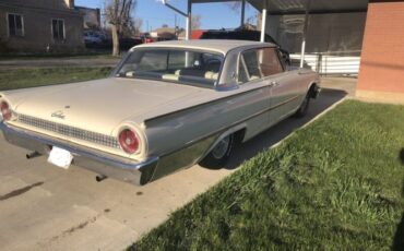 Ford-Galaxie-1961-White-Black-2