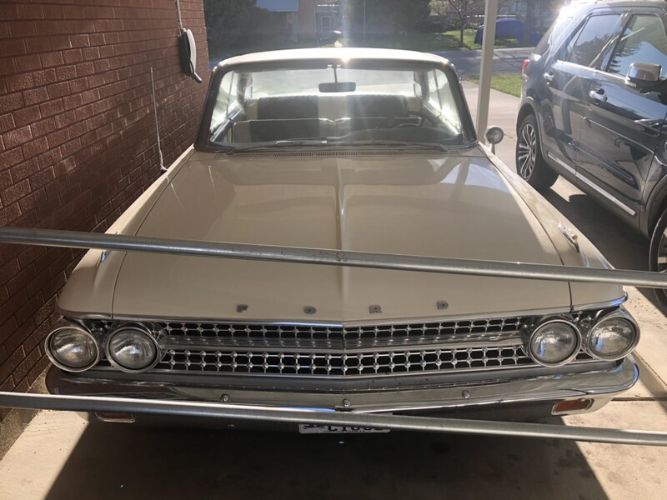 Ford-Galaxie-1961-White-Black-7