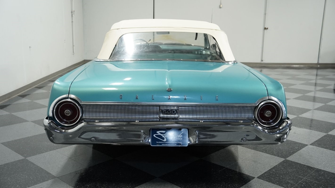 Ford-Galaxie-1962-Convertible-8