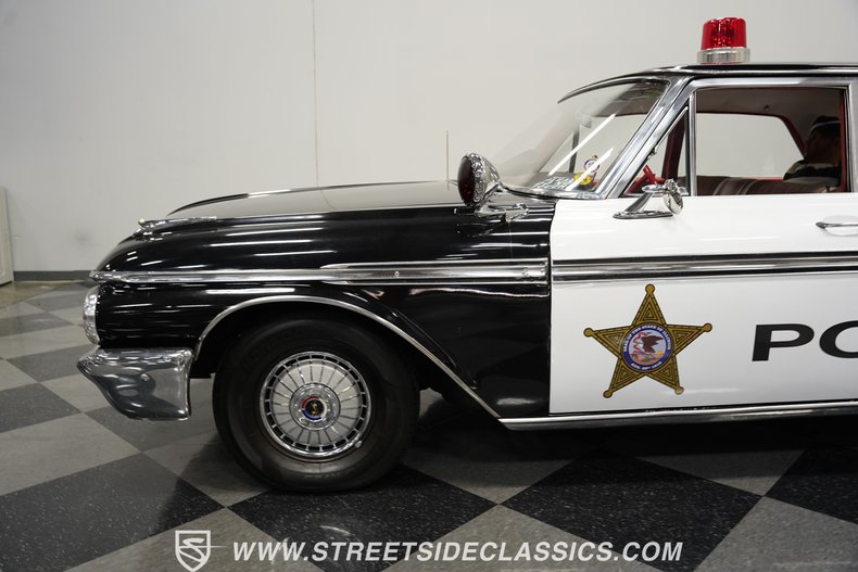 Ford-Galaxie-1962-Raven-Black-Red-23
