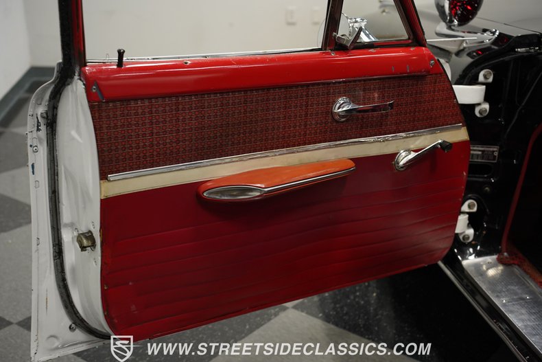 Ford-Galaxie-1962-Raven-Black-Red-36