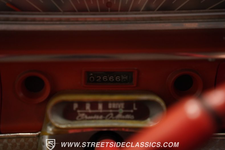 Ford-Galaxie-1962-Raven-Black-Red-40