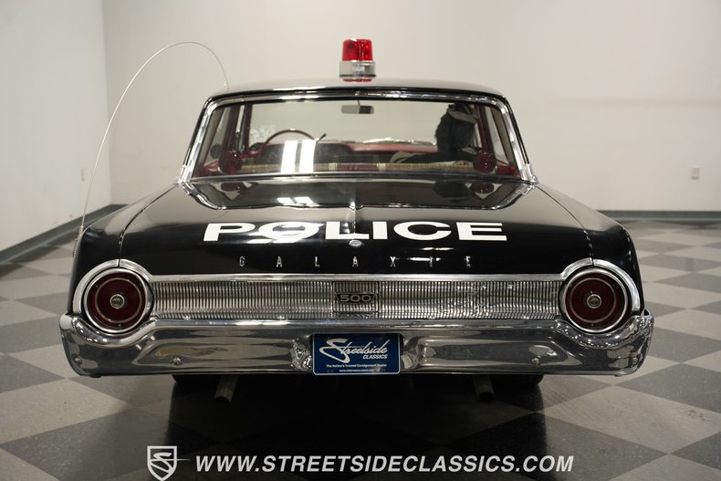 Ford-Galaxie-1962-Raven-Black-Red-47