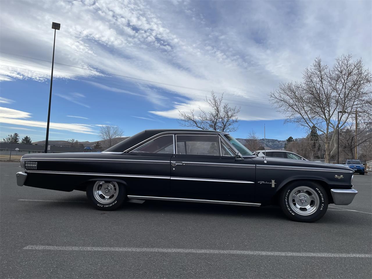 Ford-Galaxie-1963-Black-Red-23