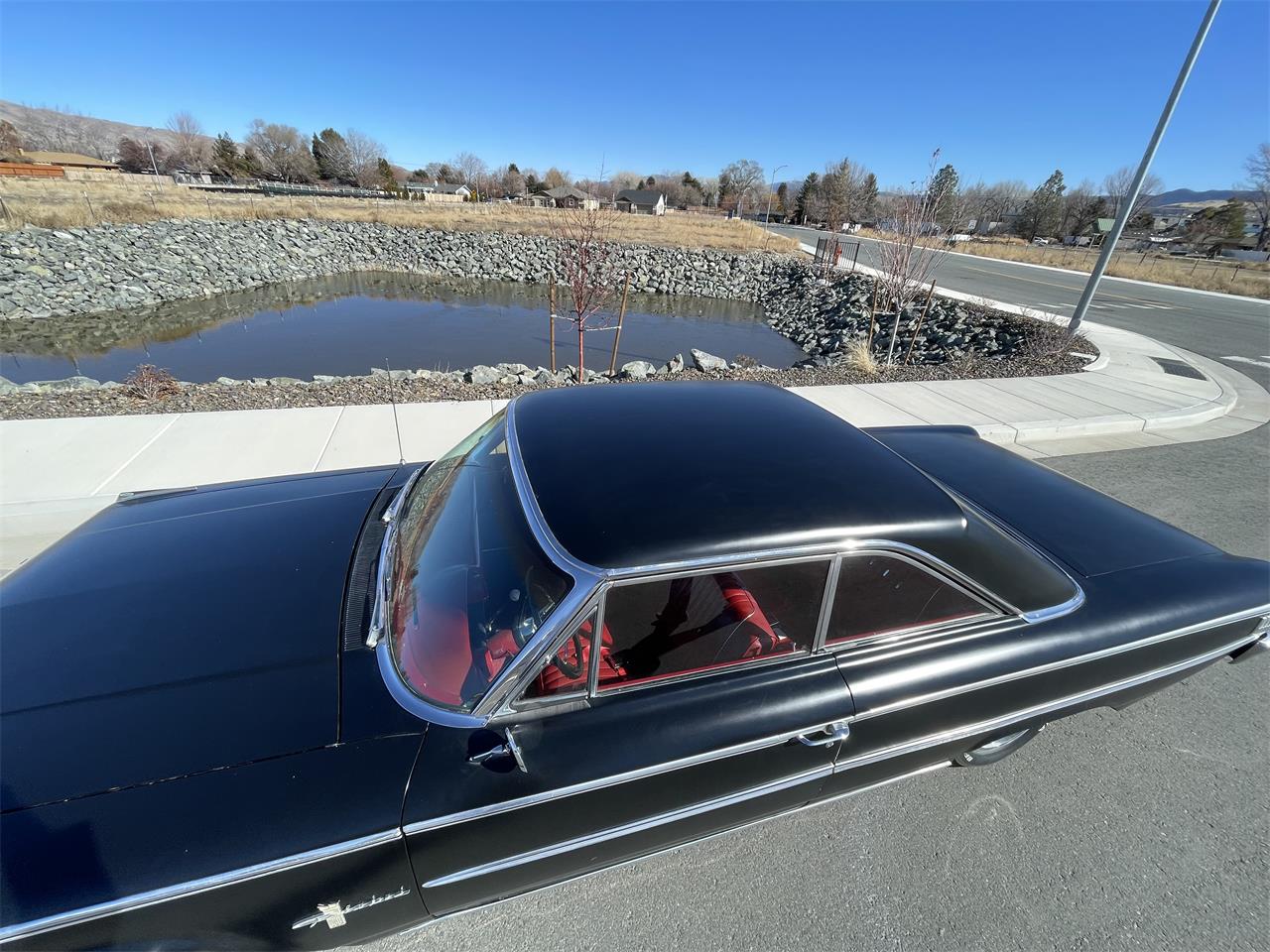 Ford-Galaxie-1963-Black-Red-3