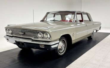Ford-Galaxie-1963-Champagne-Red-45