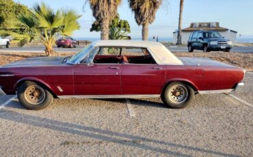 Ford-Galaxie-1966-1