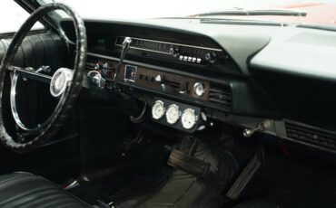 Ford-Galaxie-1966-Candy-Apple-Red-Black-14